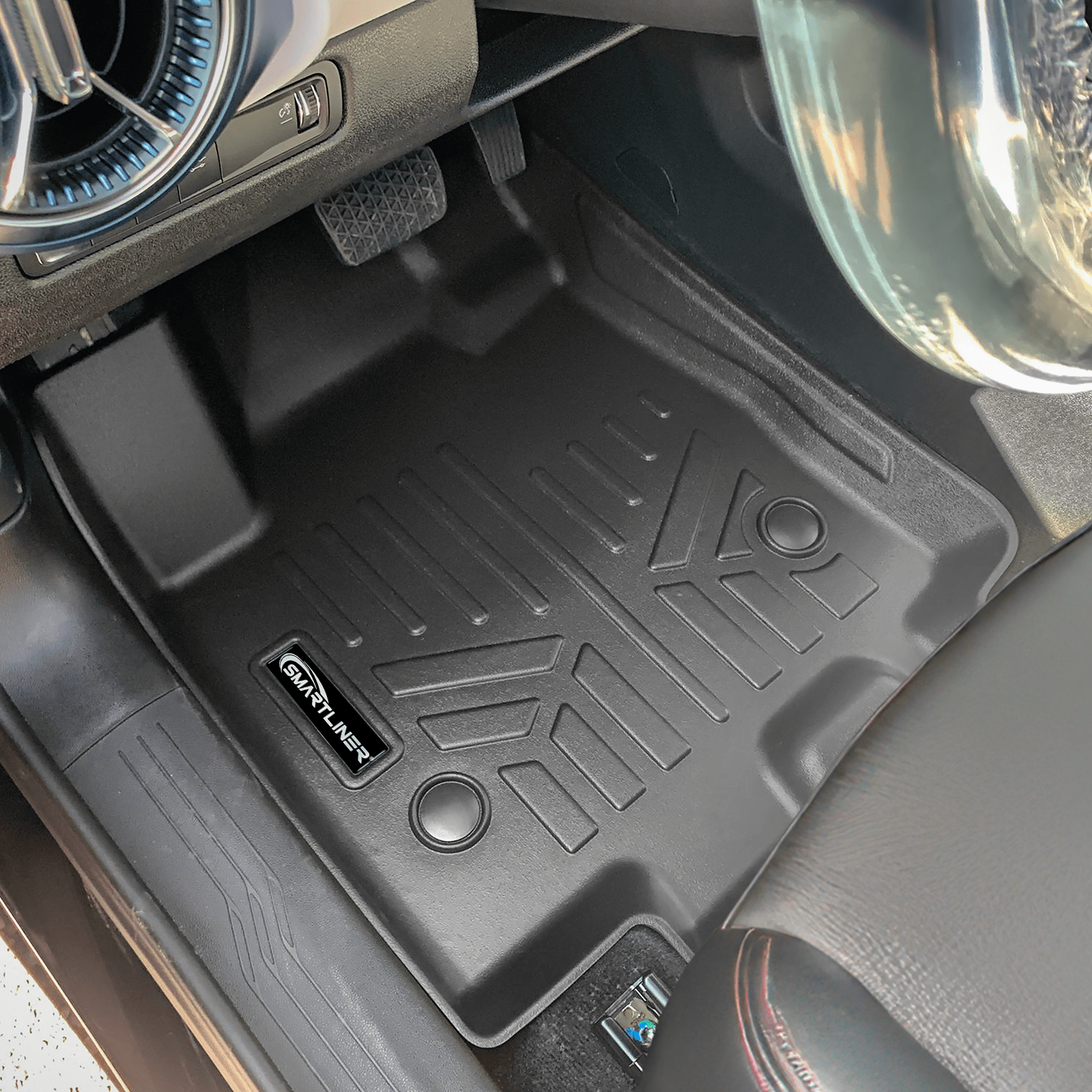 SMARTLINER Custom Fit Floor Liners For 2024-2025 Chevrolet Equinox EV Smartliner USA